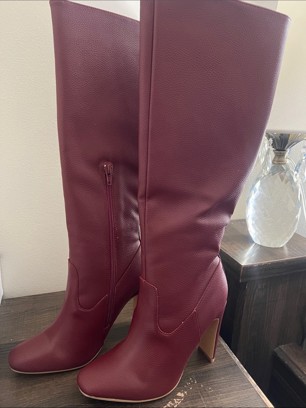 Boohoo Burgundy Knee-High Block Heel Boots (BRAND NEW) (NEVER WORN)